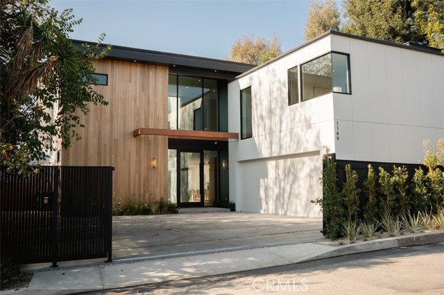 1149 Linda Flora DR