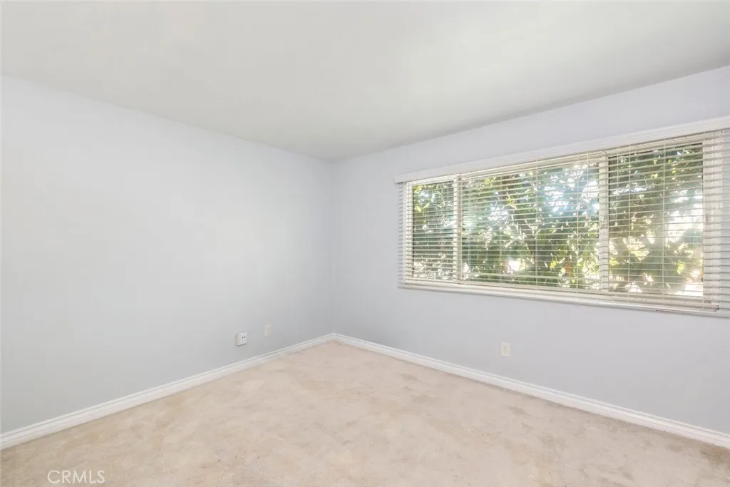 363 N Melrose Drive Unit H