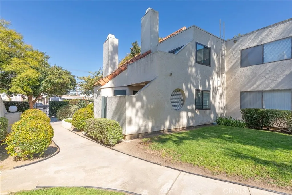 363 N Melrose Drive Unit H