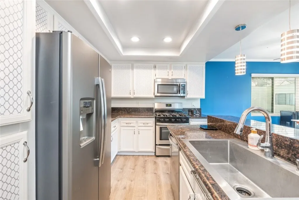 363 N Melrose Drive Unit H