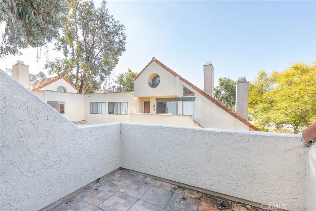 363 N Melrose Drive Unit H