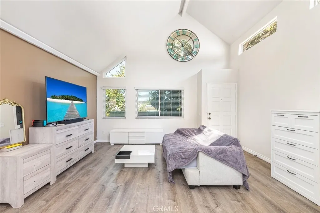 363 N Melrose Drive Unit H