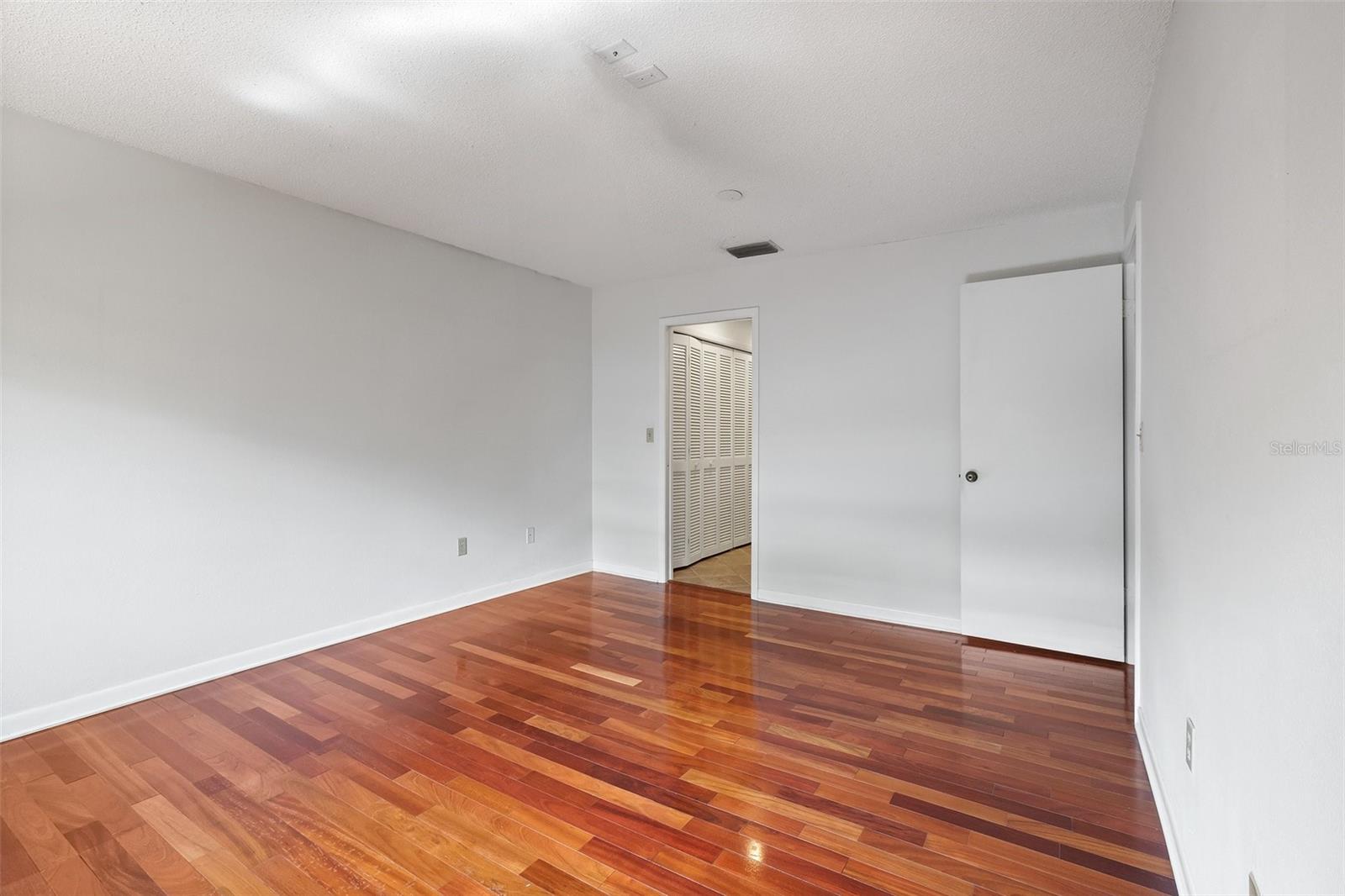 7819 NIAGARA AVE #7819