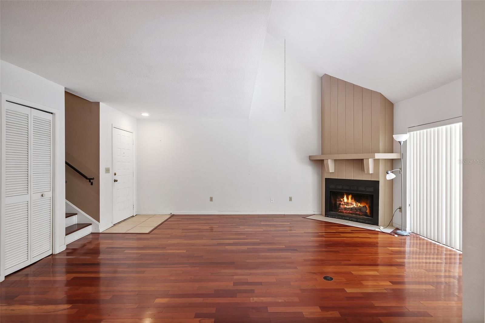 7819 NIAGARA AVE #7819