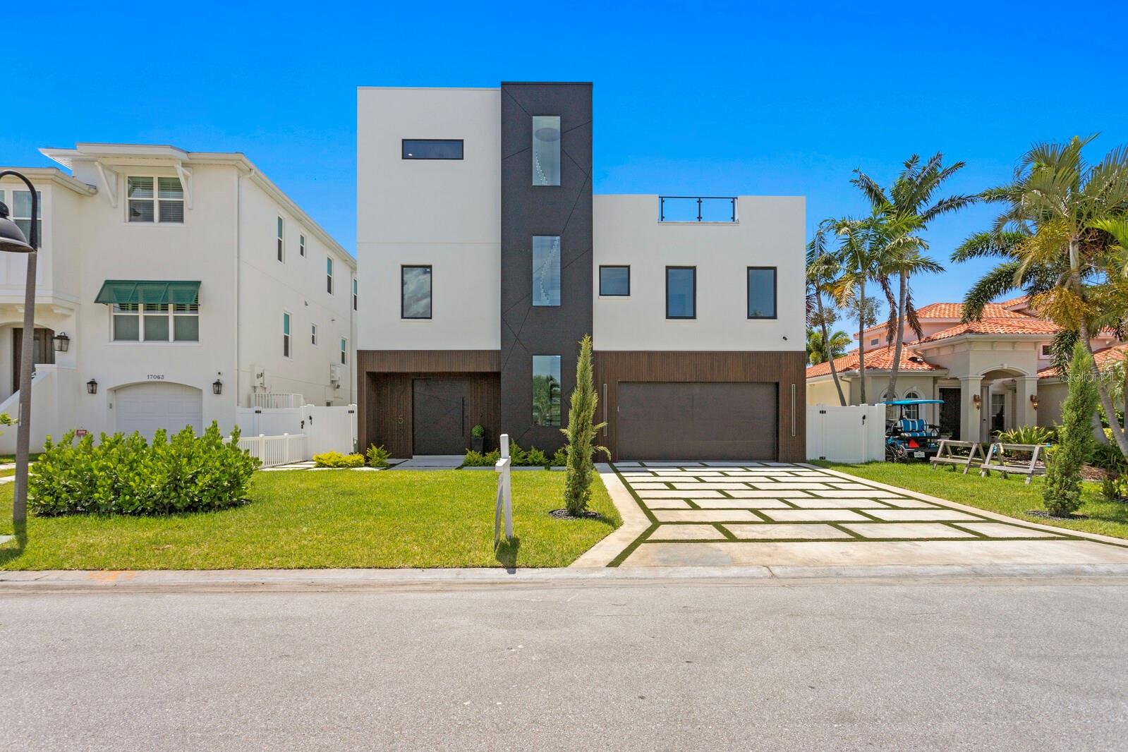 17059 DOLPHIN DR