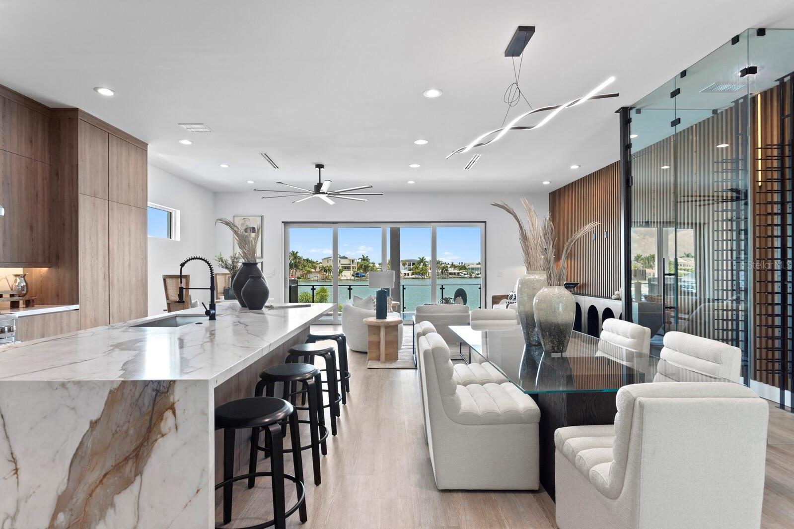 17059 DOLPHIN DR