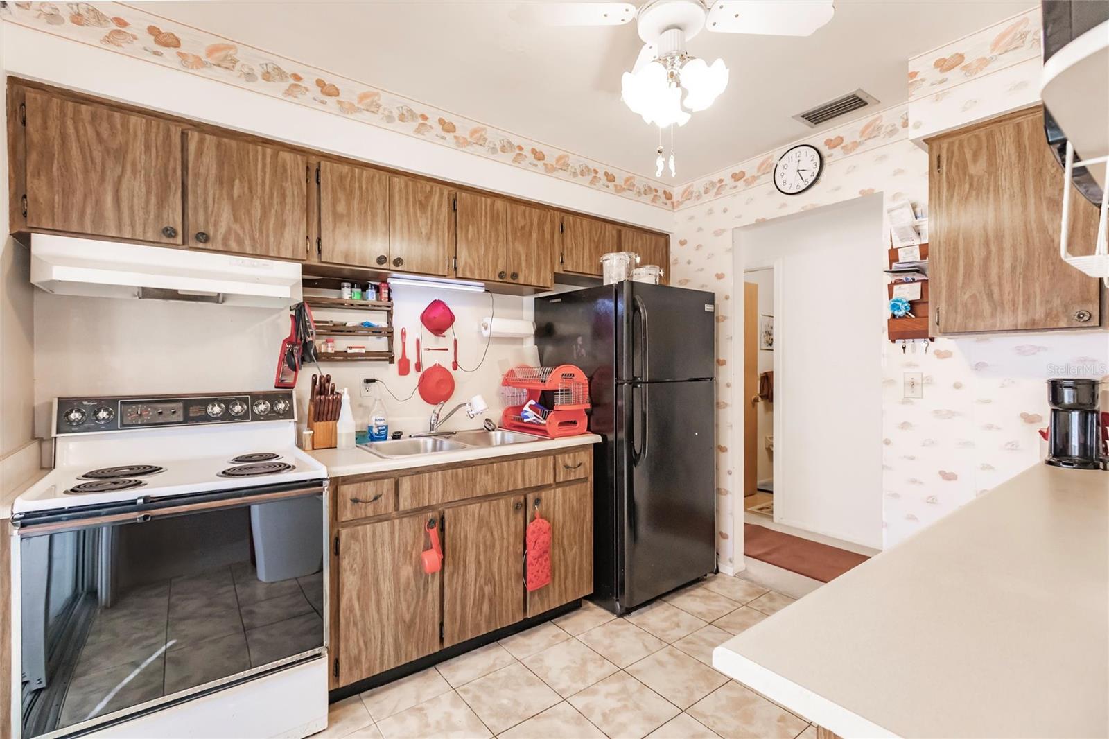 16 TANGERINE CT