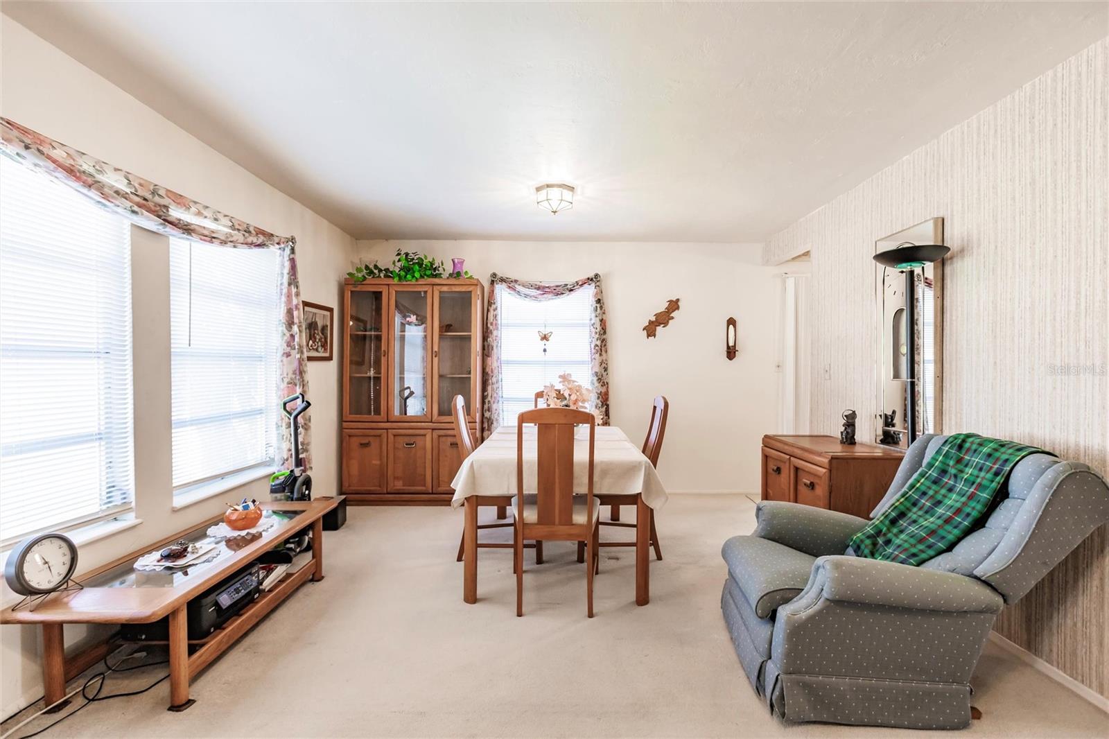 16 TANGERINE CT
