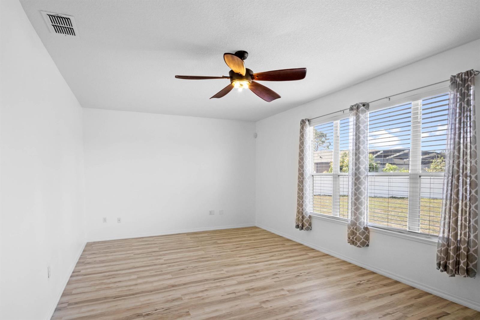 113 GRAND RESERVE CT