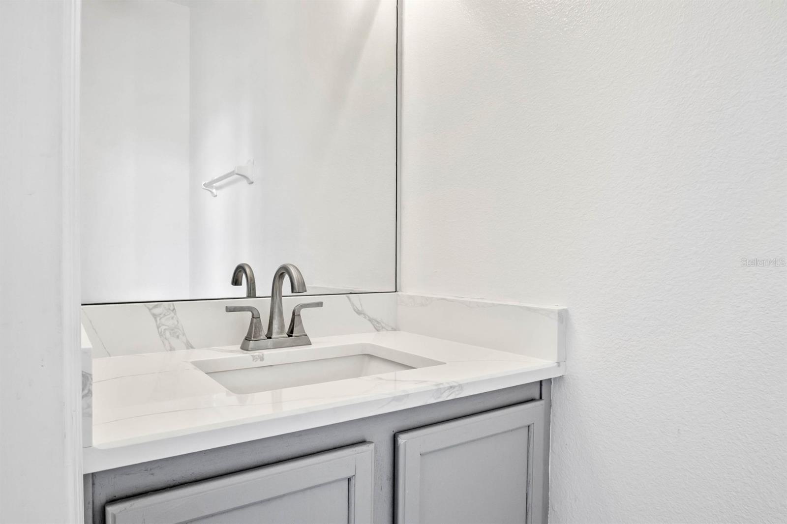 113 GRAND RESERVE CT