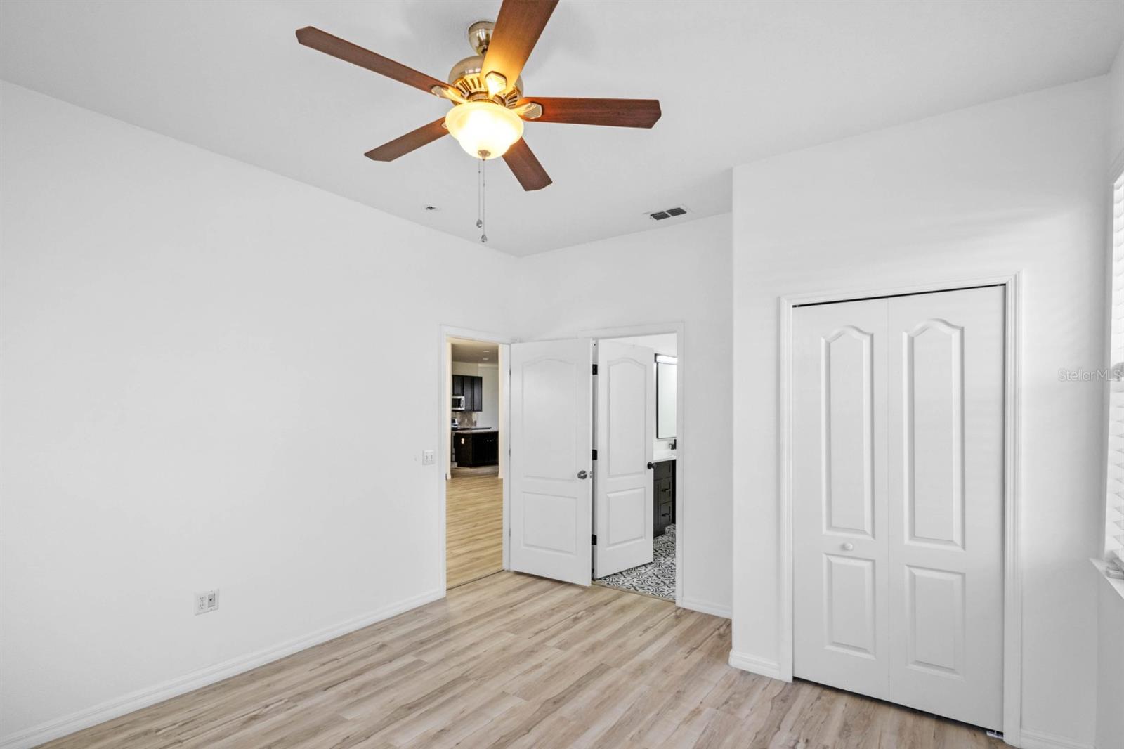 113 GRAND RESERVE CT