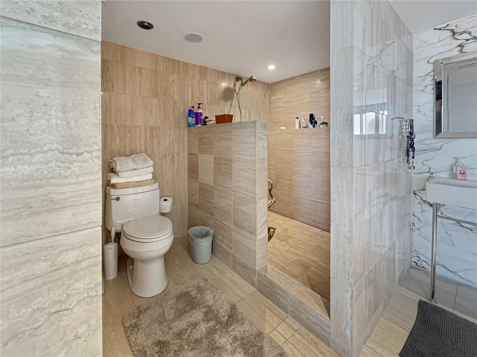 3301 BAYSHORE BLVD #2003D