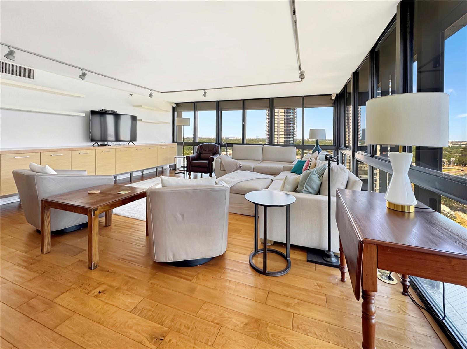 3301 BAYSHORE BLVD #2003D