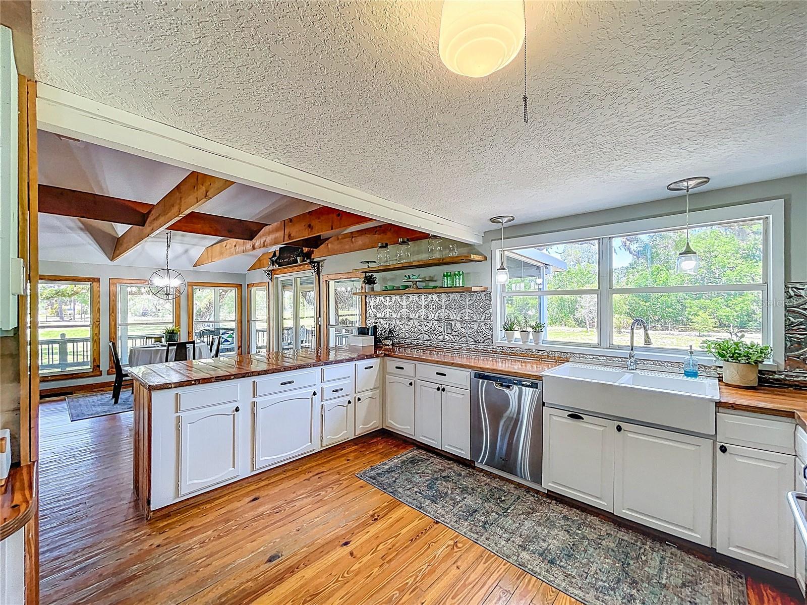 5870 JIM DAVIS RD