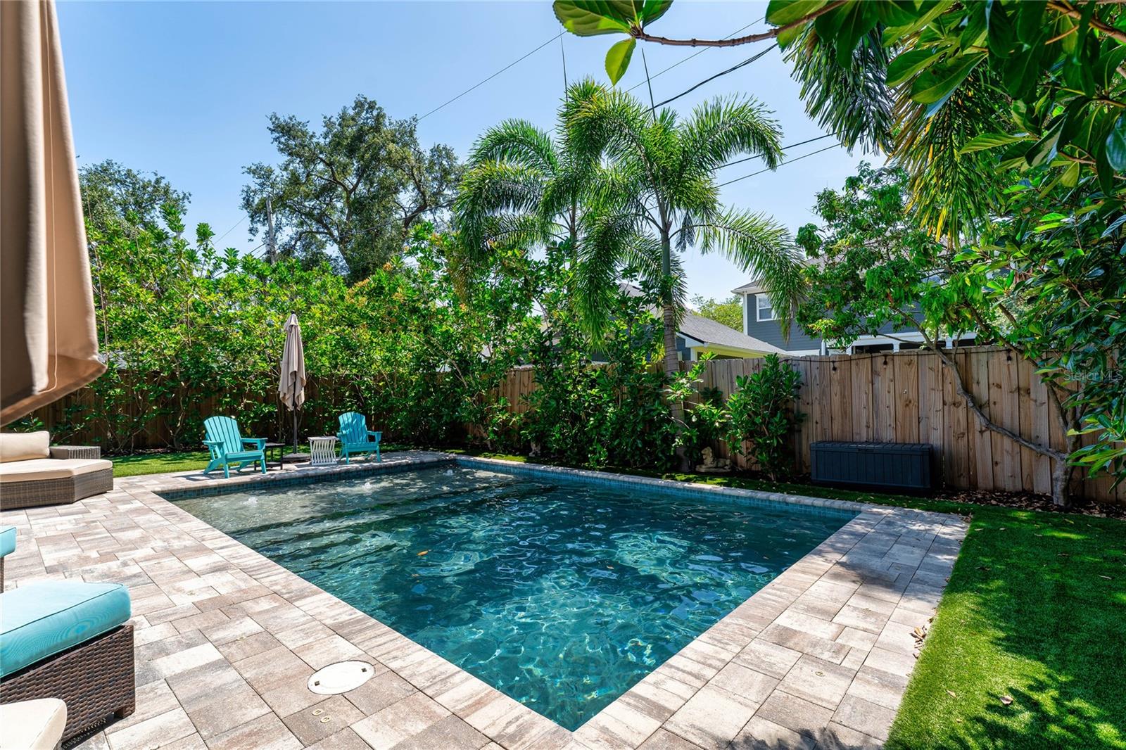 115 S BEVERLY AVE