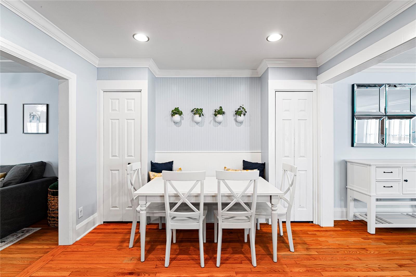 115 S BEVERLY AVE