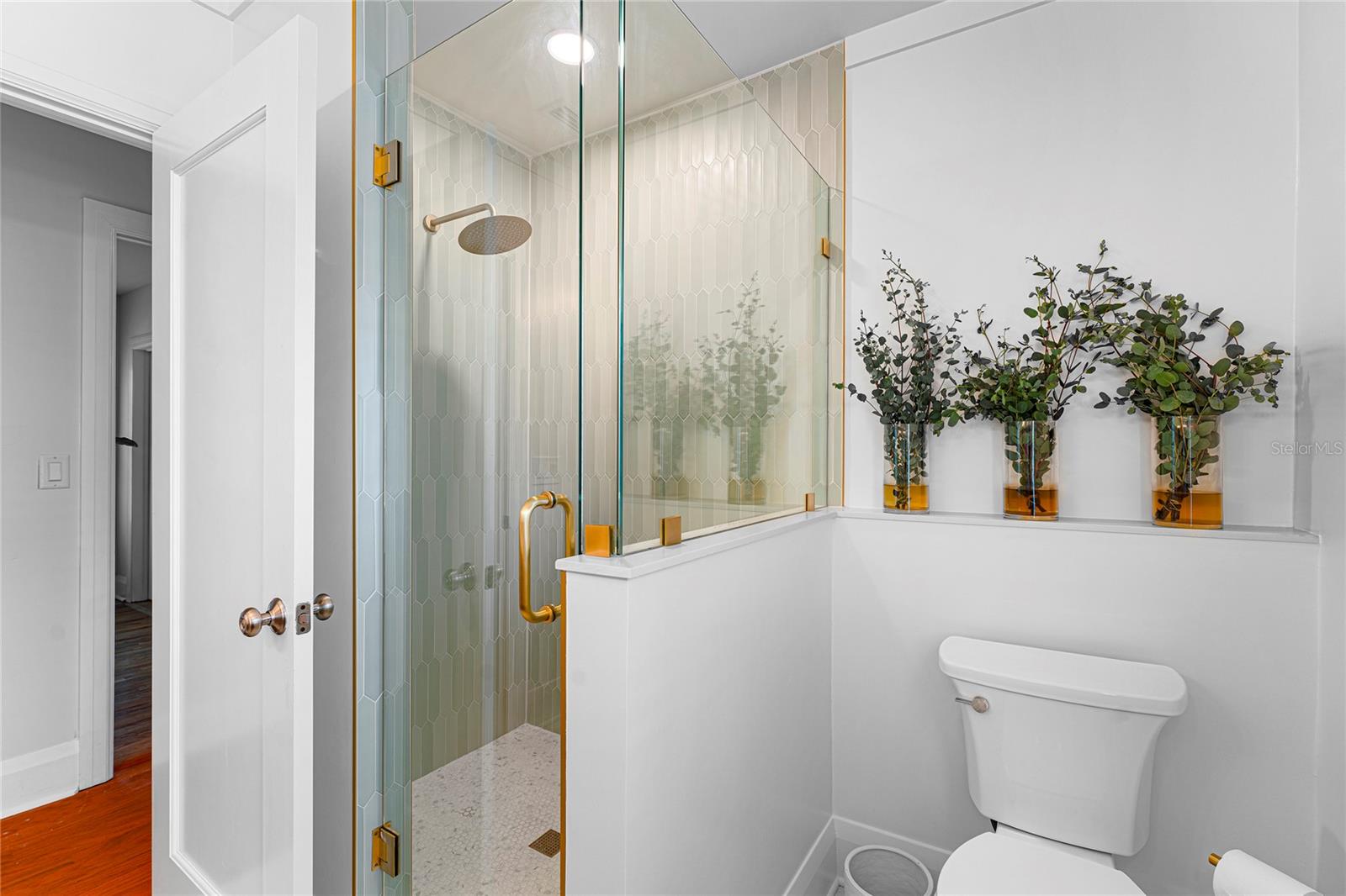 115 S BEVERLY AVE