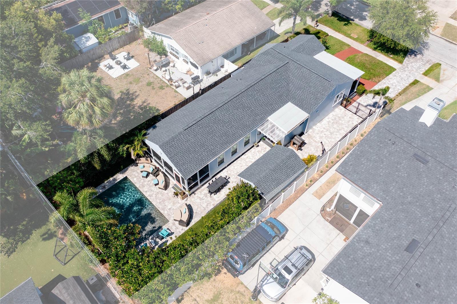 115 S BEVERLY AVE