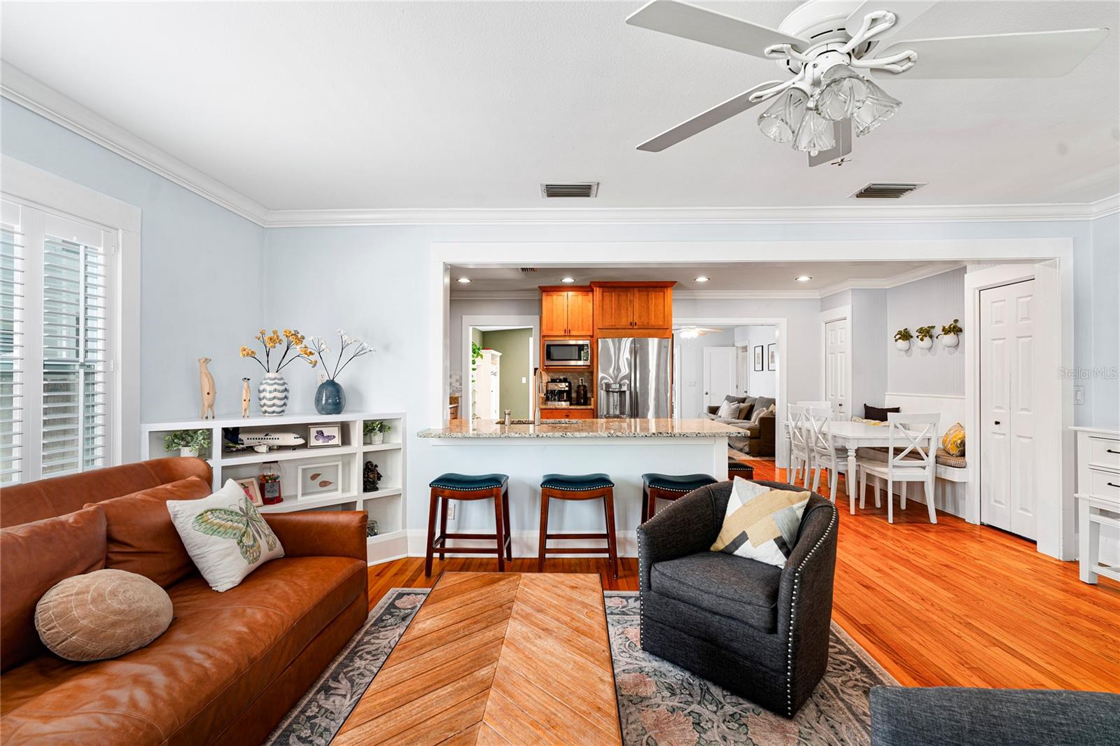 115 S BEVERLY AVE