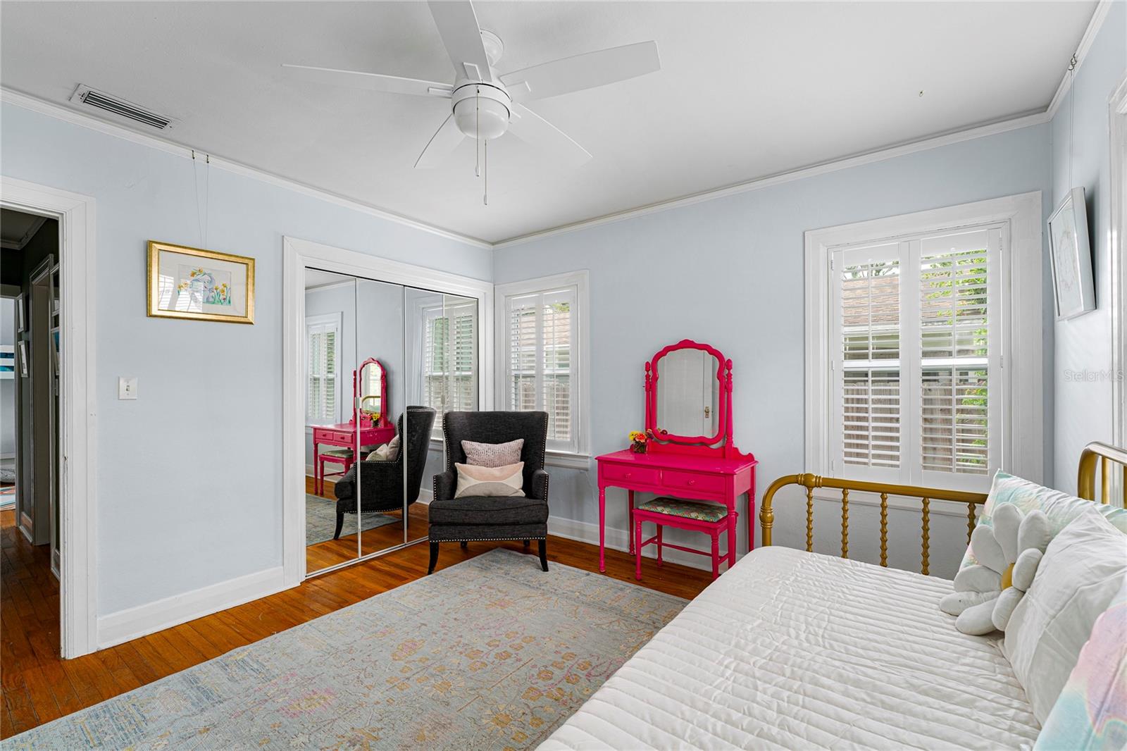 115 S BEVERLY AVE