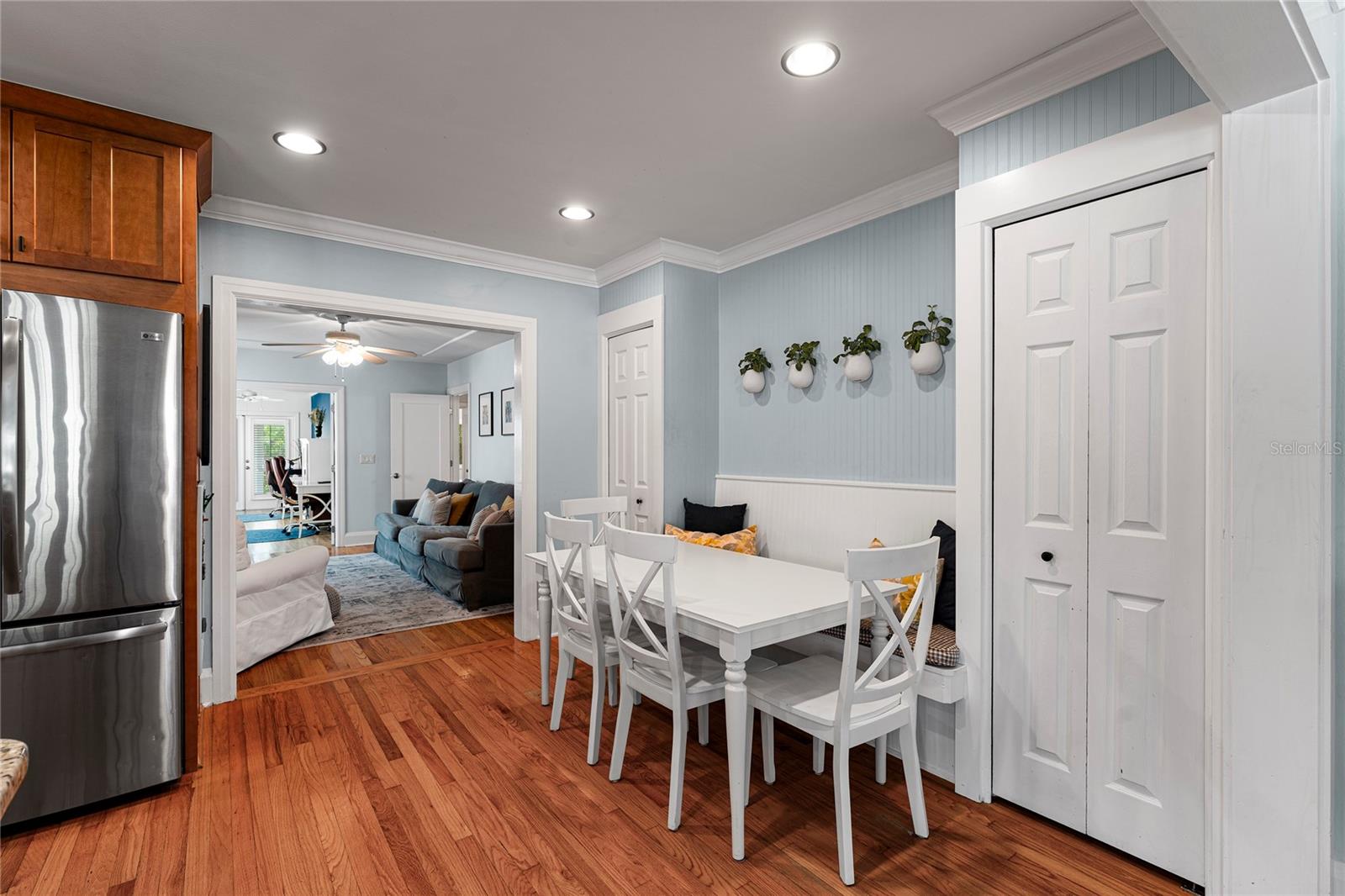 115 S BEVERLY AVE