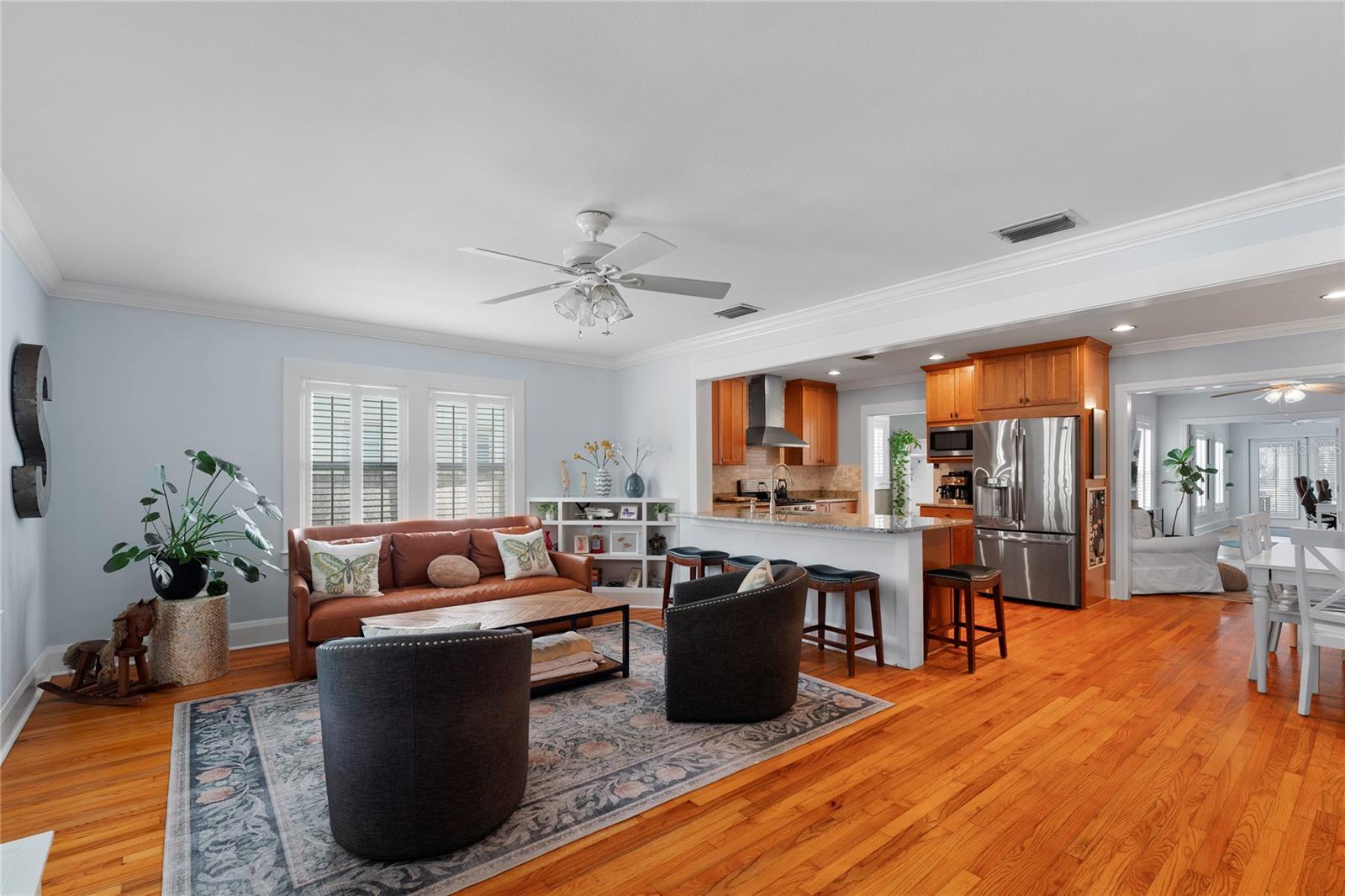 115 S BEVERLY AVE