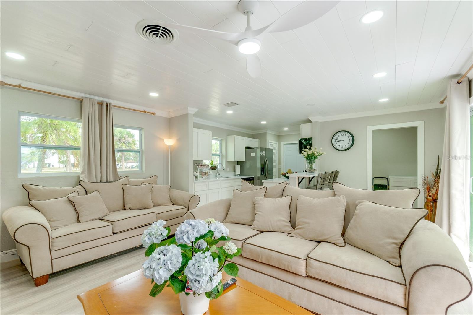 4362 WESLEY LN