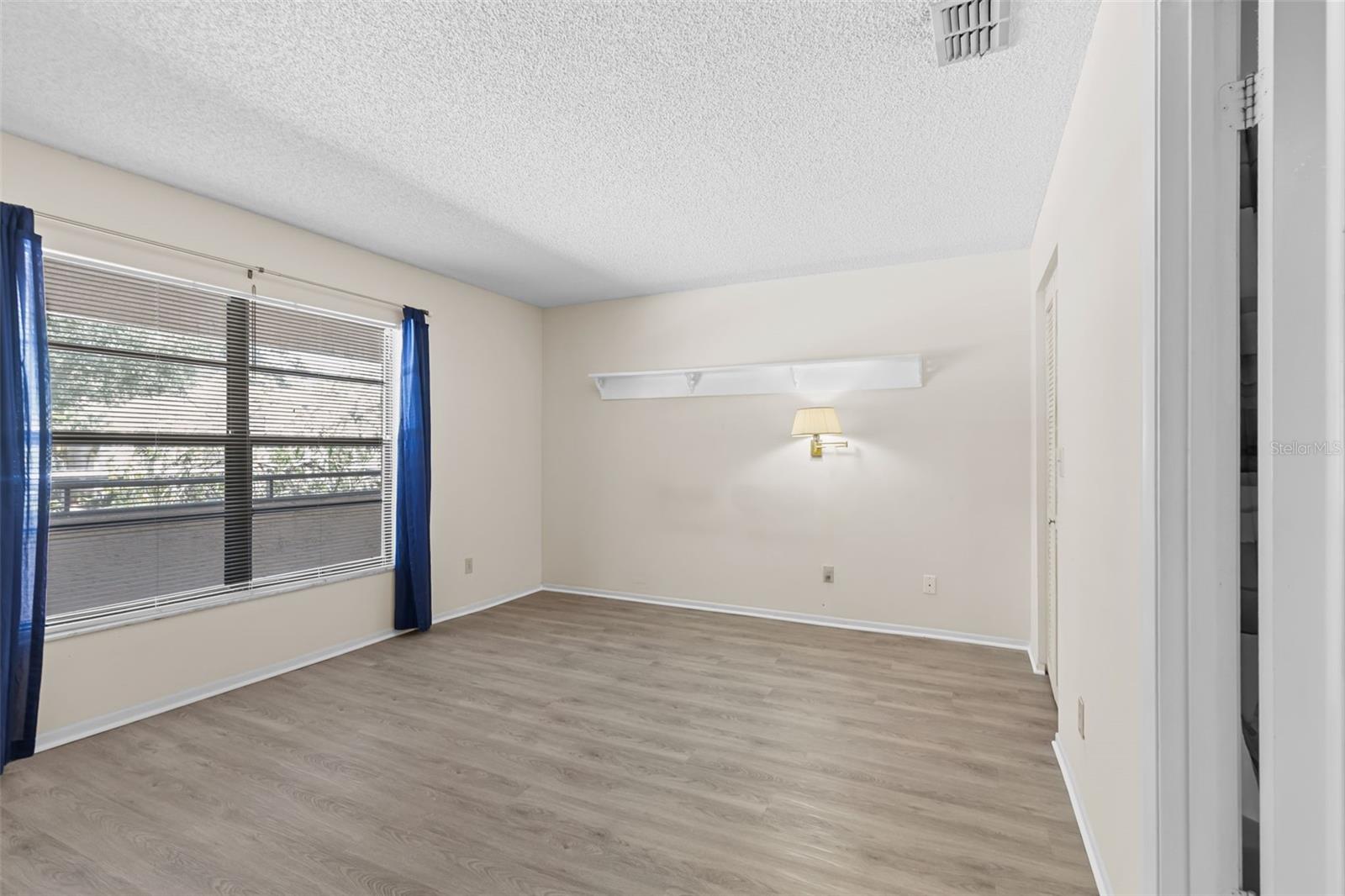 7832 NIAGARA AVE #323