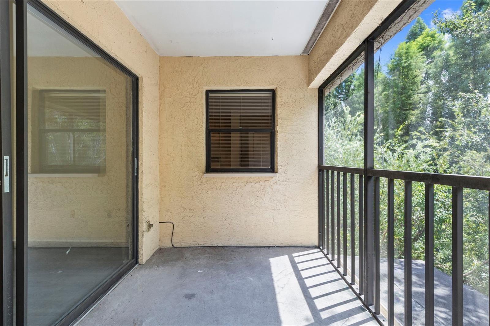 7832 NIAGARA AVE #323