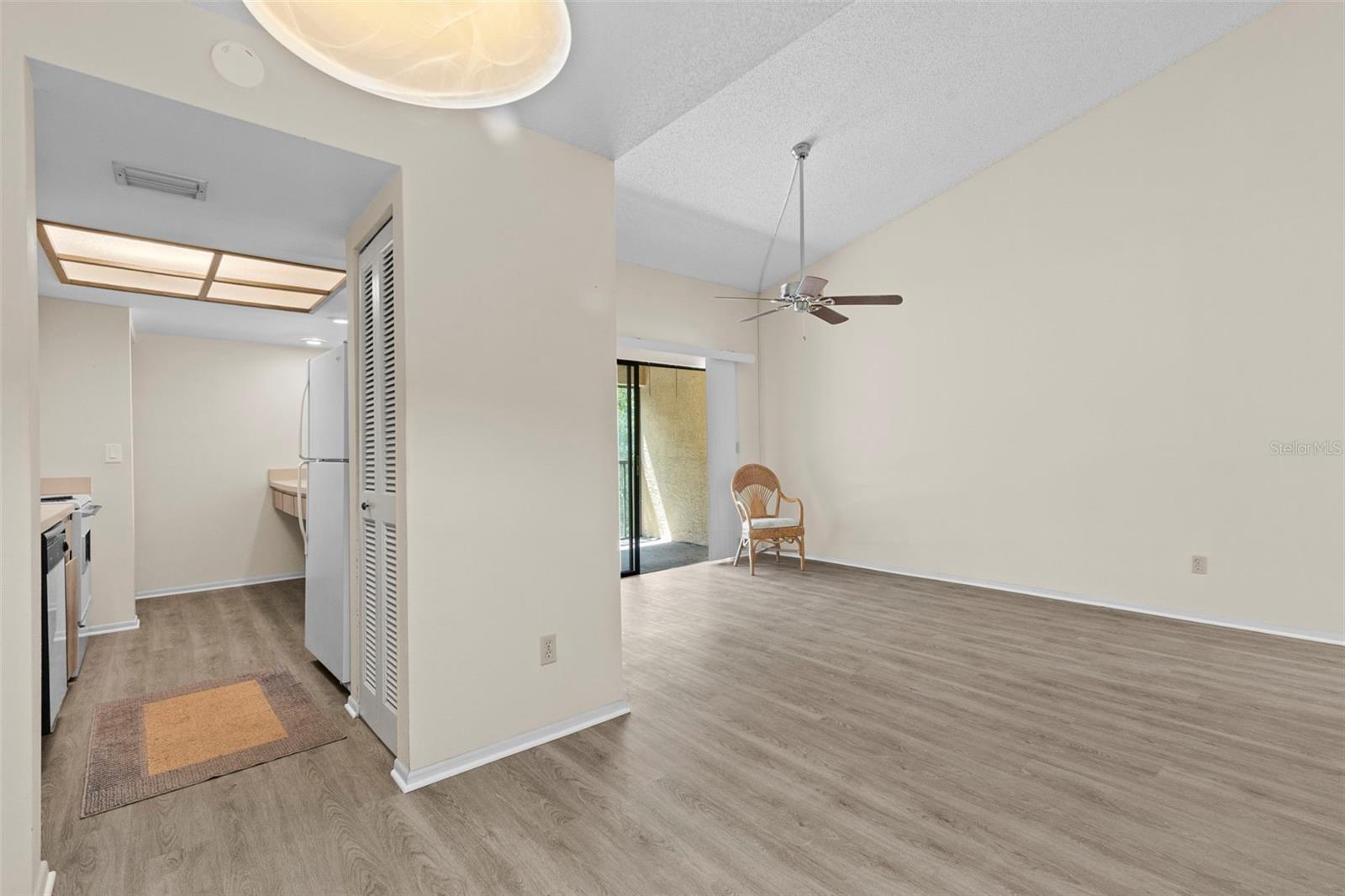 7832 NIAGARA AVE #323