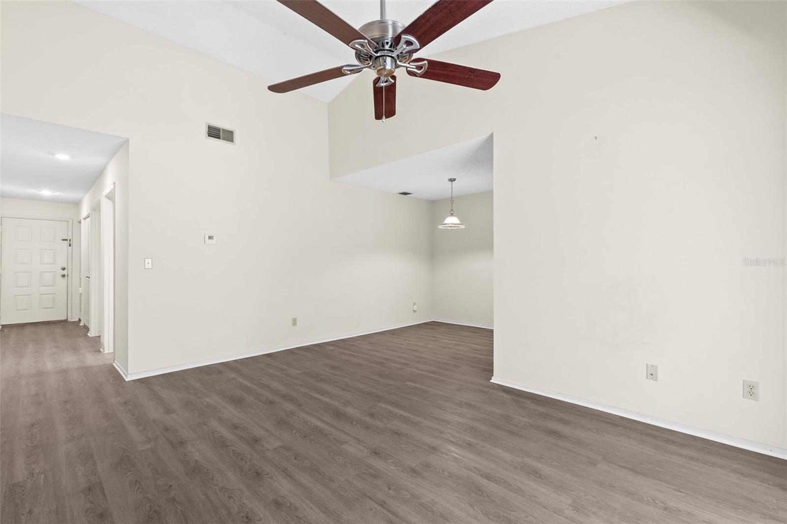 7832 NIAGARA AVE #323