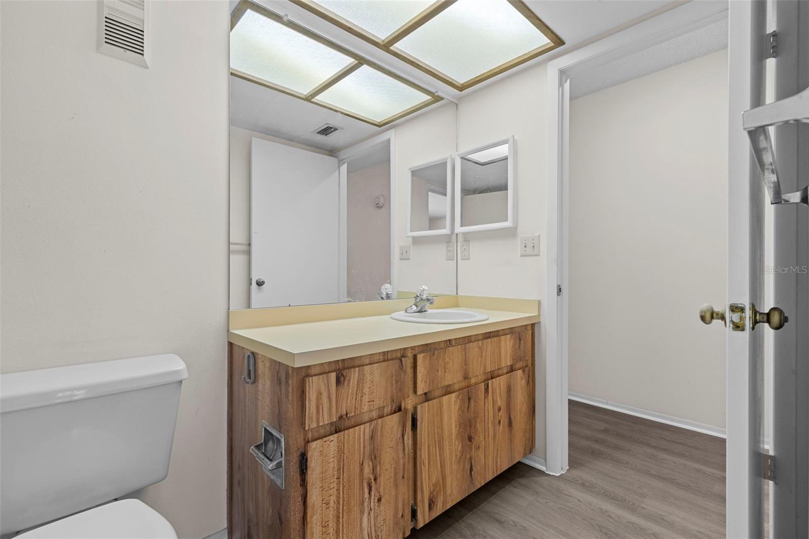 7832 NIAGARA AVE #323