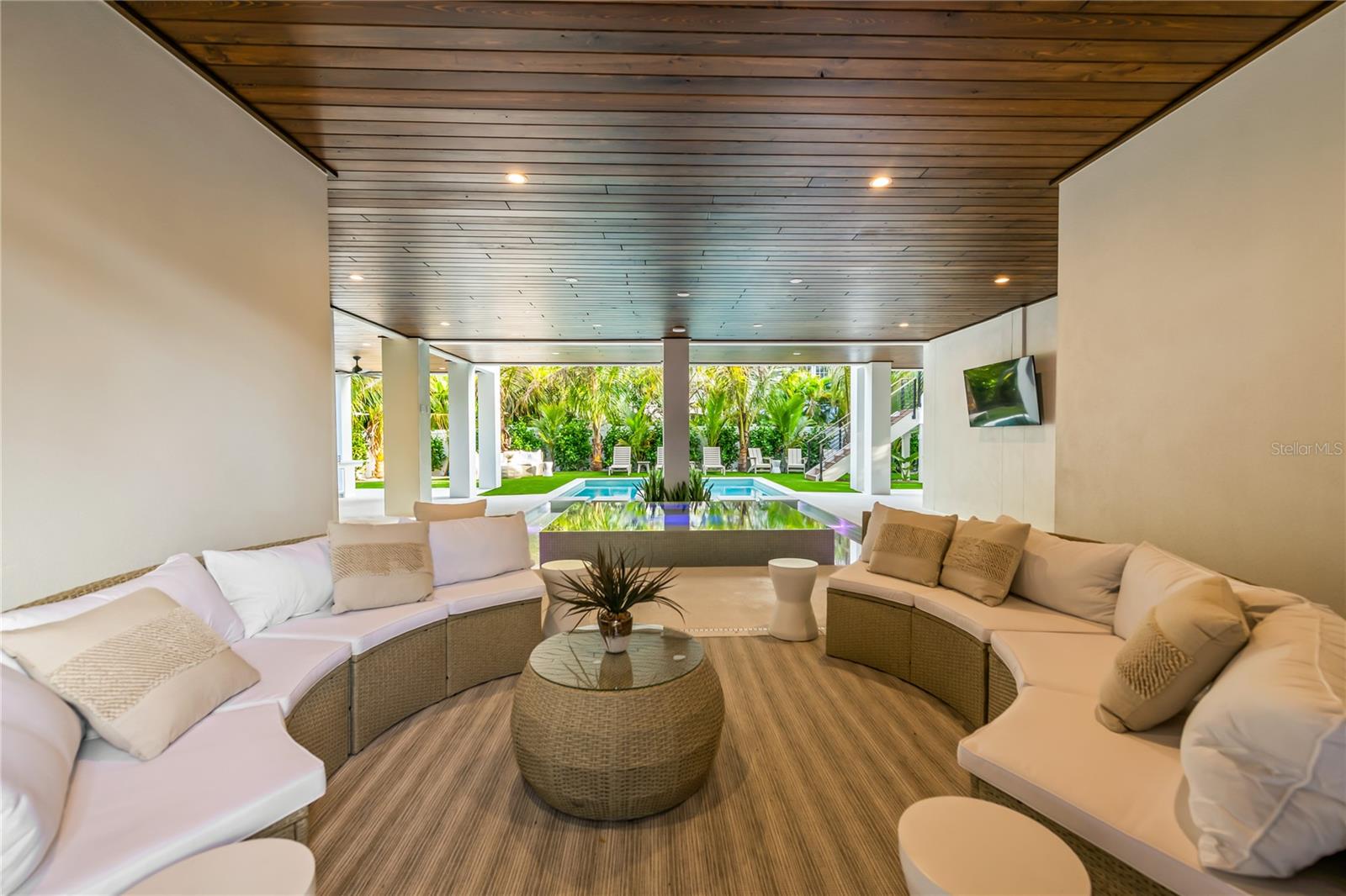 107 MAPLE AVE