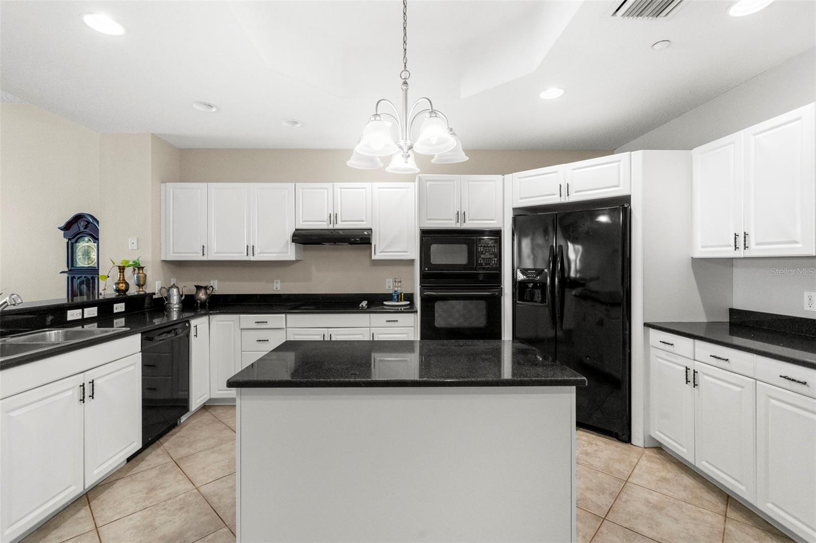 17715 GULF BLVD #302