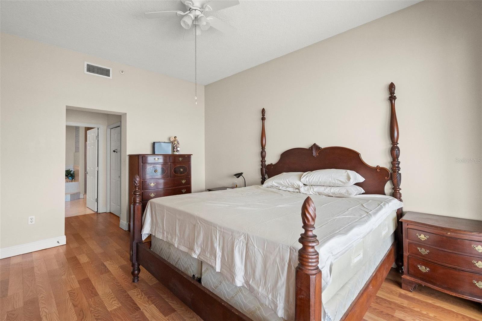 17715 GULF BLVD #302