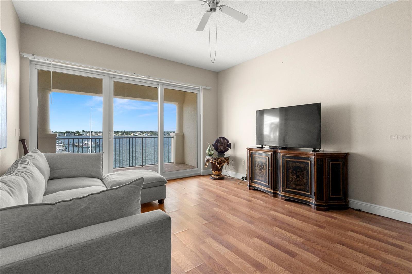 17715 GULF BLVD #302