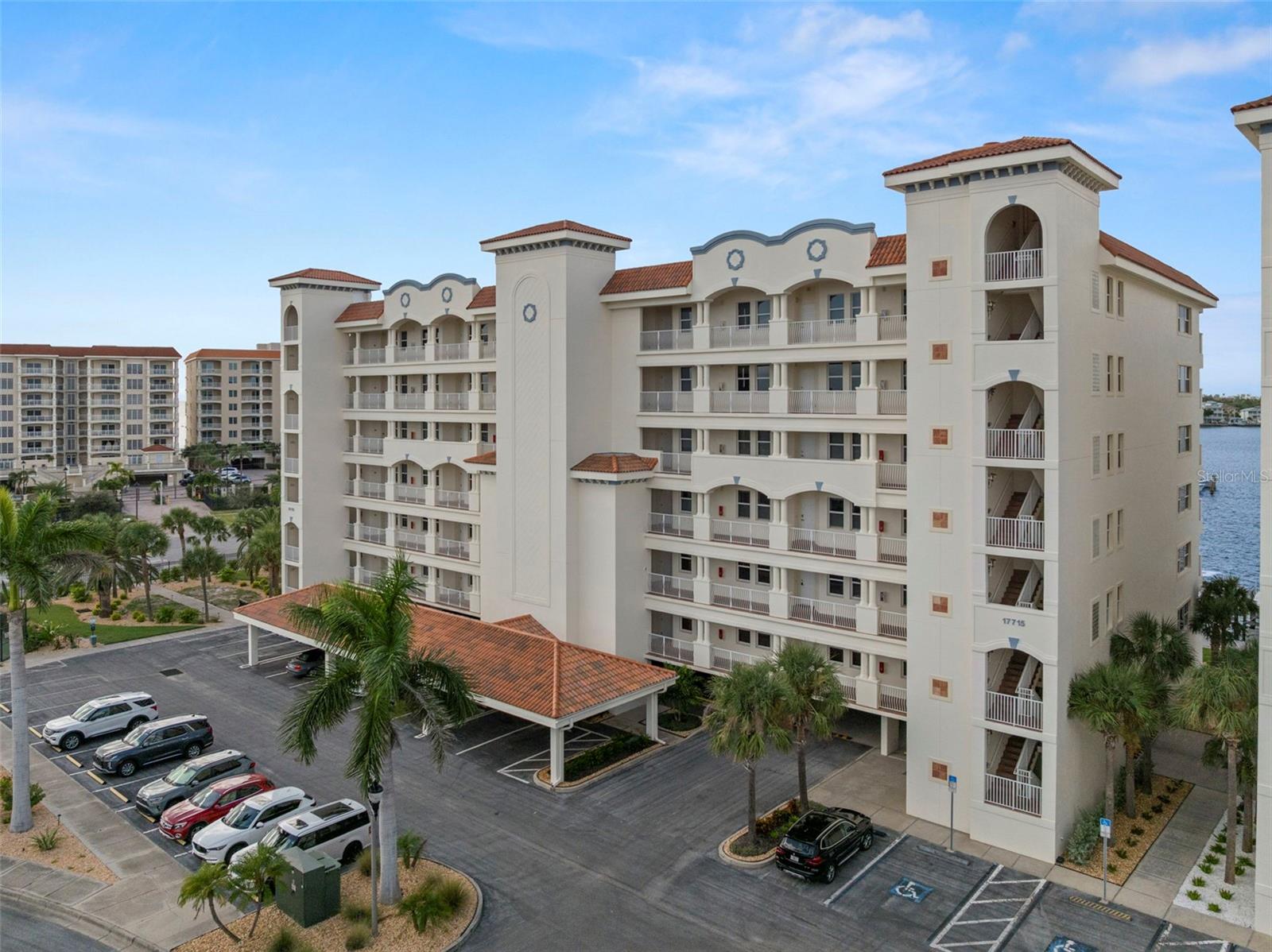 17715 GULF BLVD #302