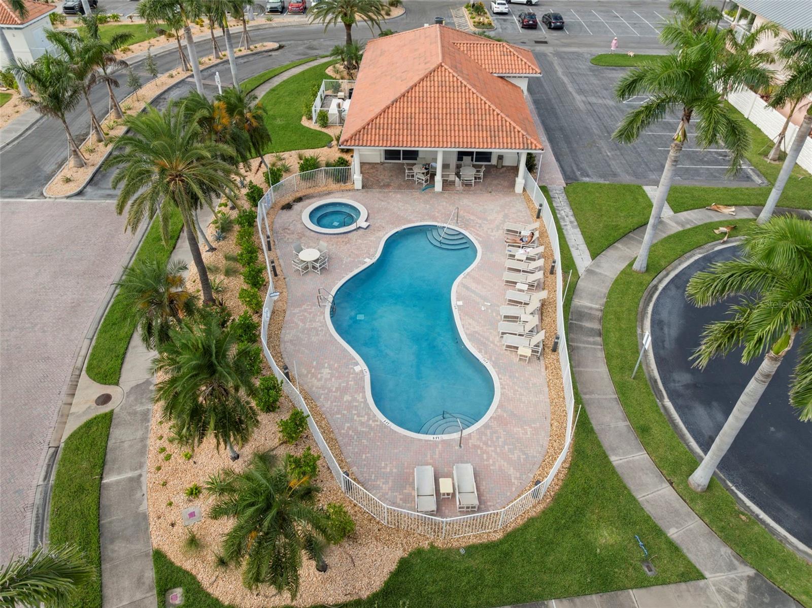 17715 GULF BLVD #302