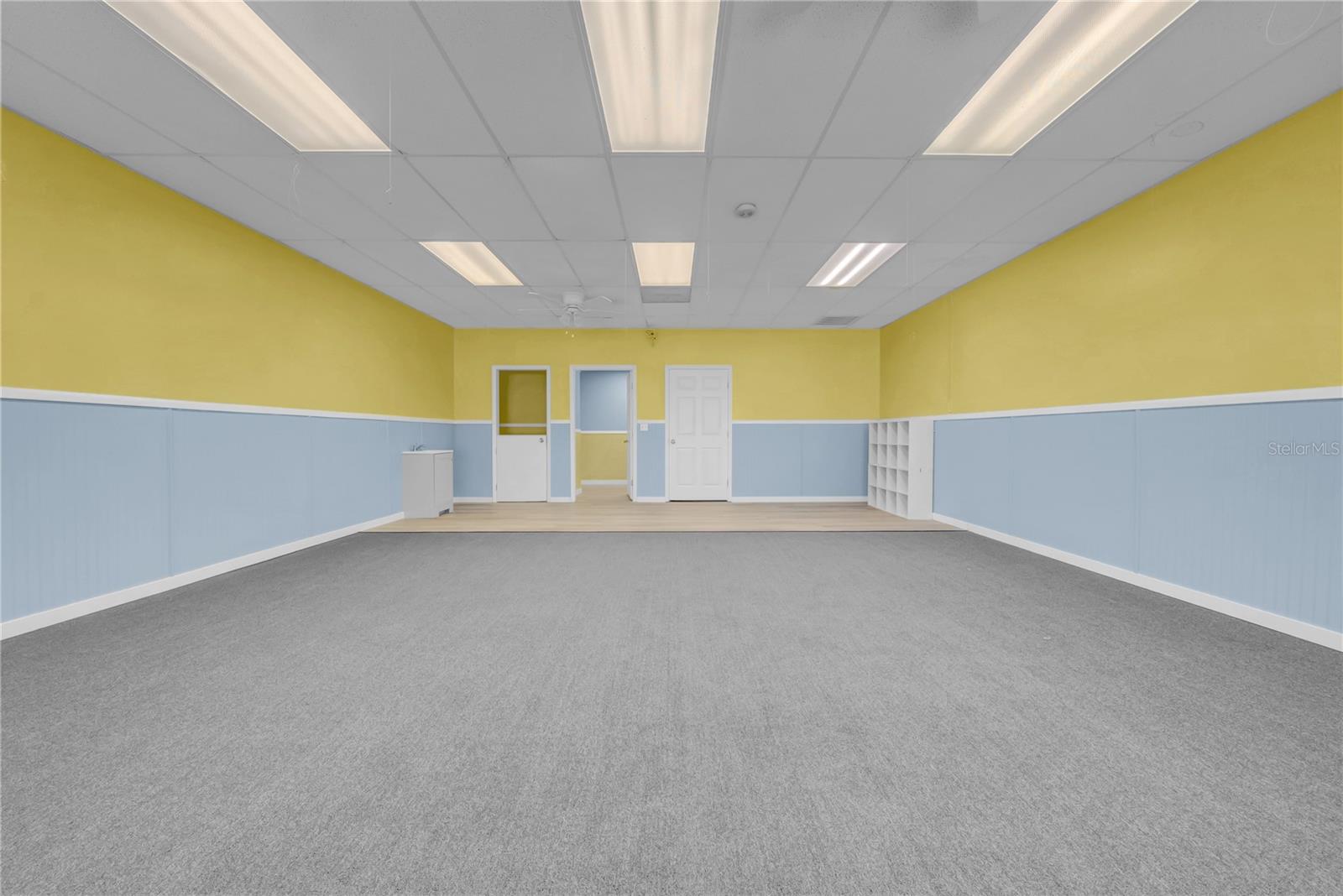 1419 SUNSET POINT RD