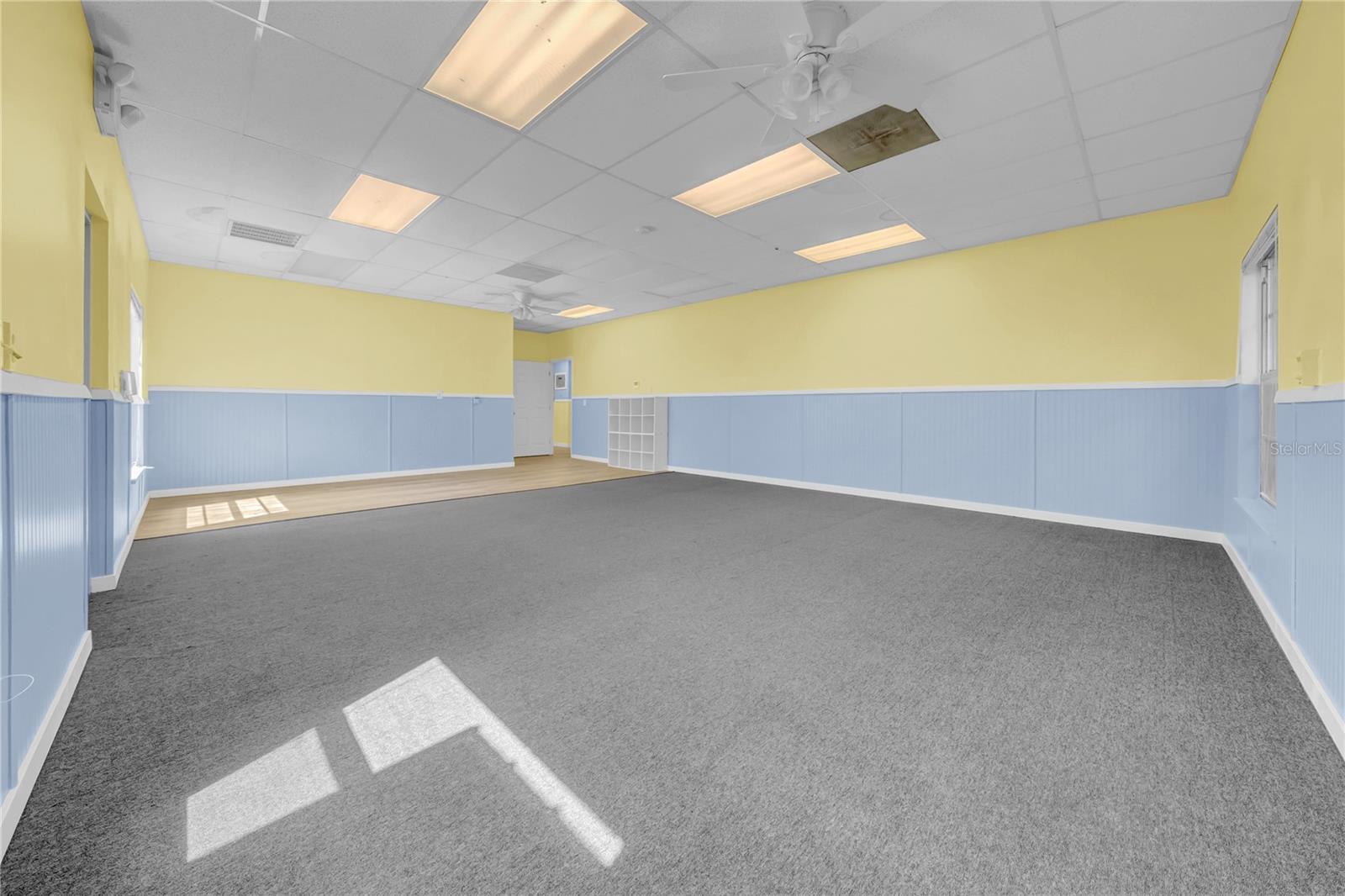 1419 SUNSET POINT RD