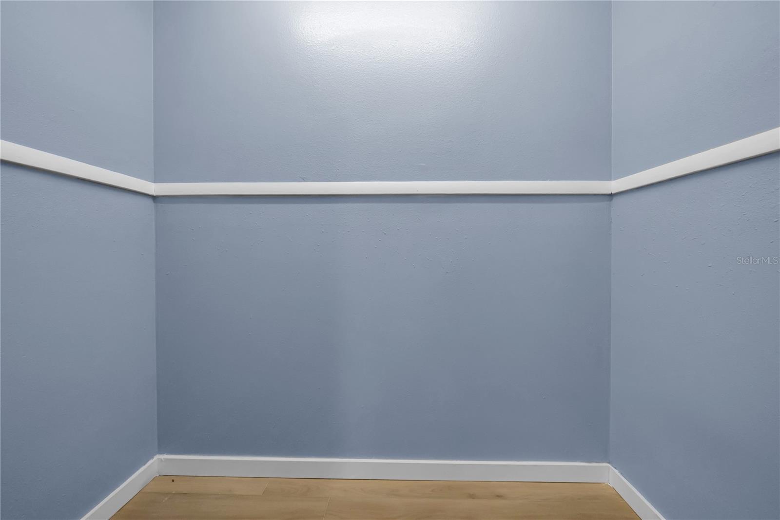 1419 SUNSET POINT RD