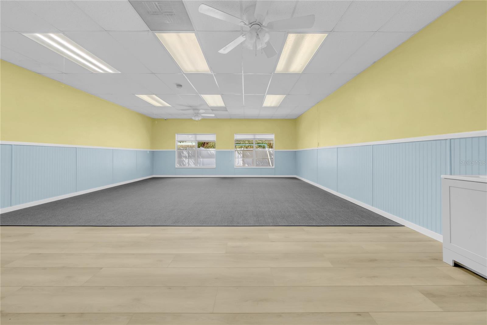 1419 SUNSET POINT RD