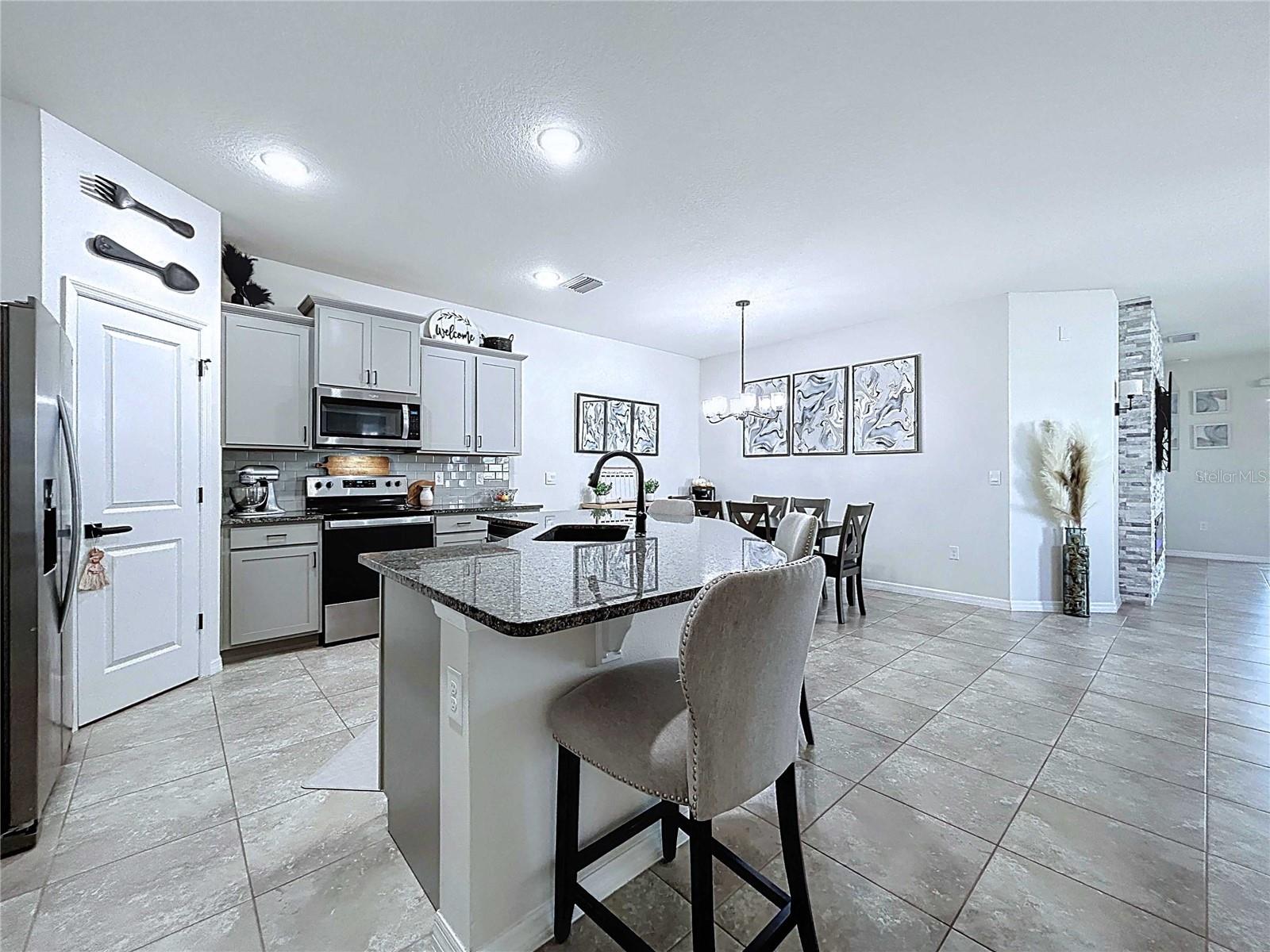 31130 MANGO FADE WAY