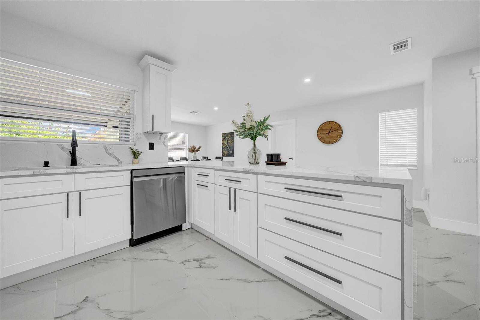 2376 CITRUS HILL RD