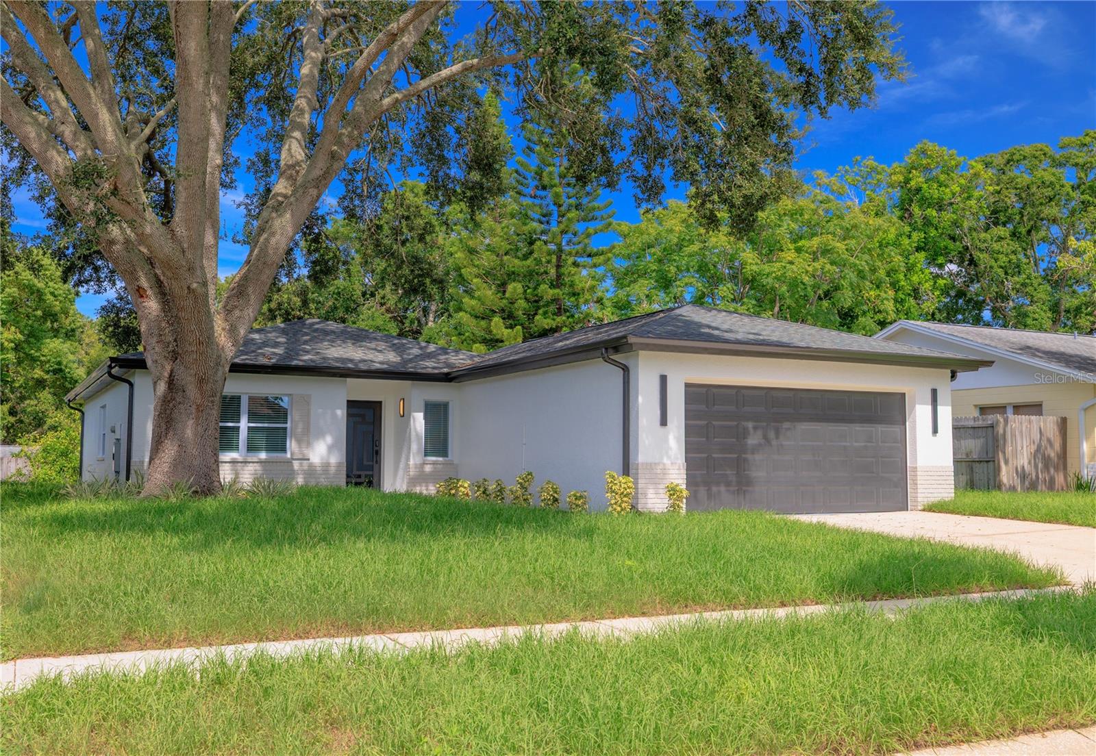 2376 CITRUS HILL RD