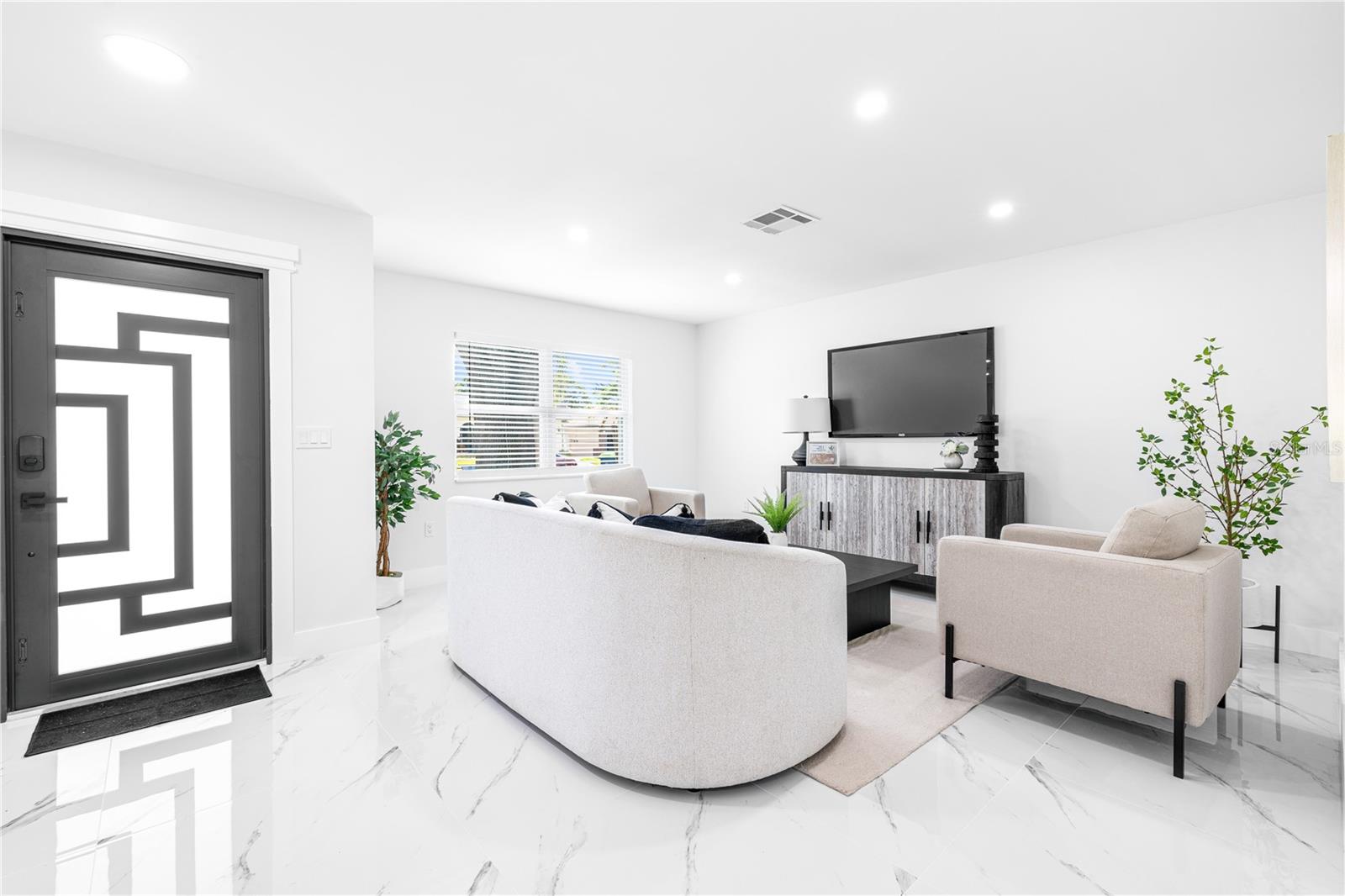 2376 CITRUS HILL RD