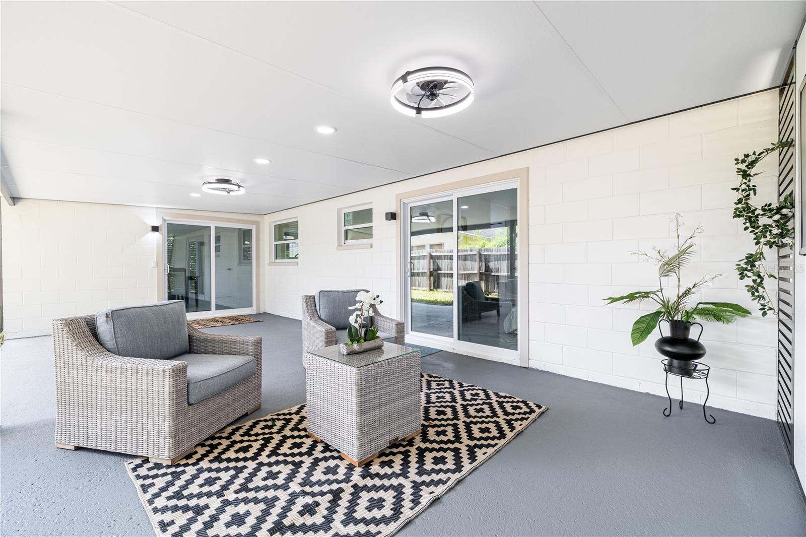 2376 CITRUS HILL RD