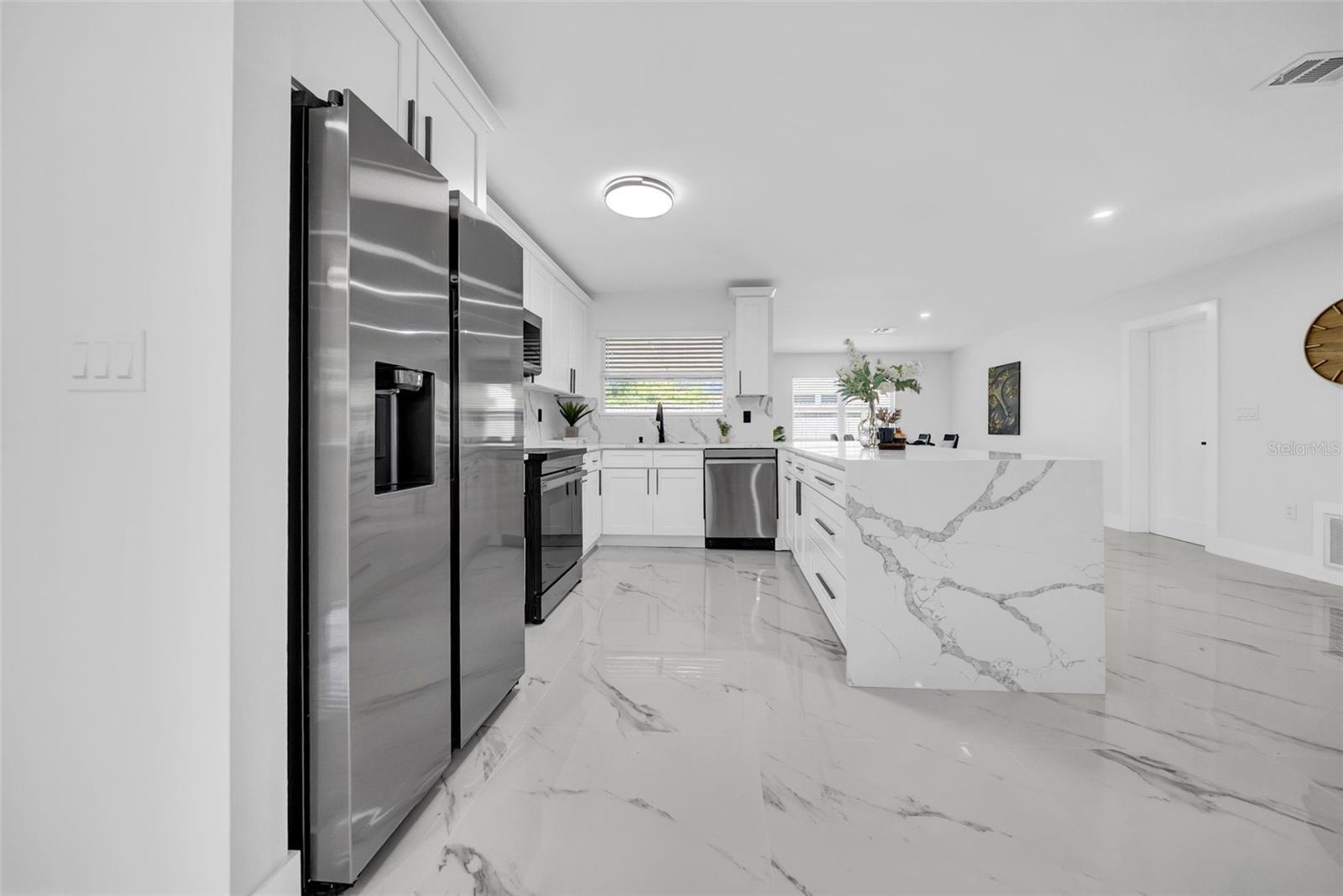 2376 CITRUS HILL RD