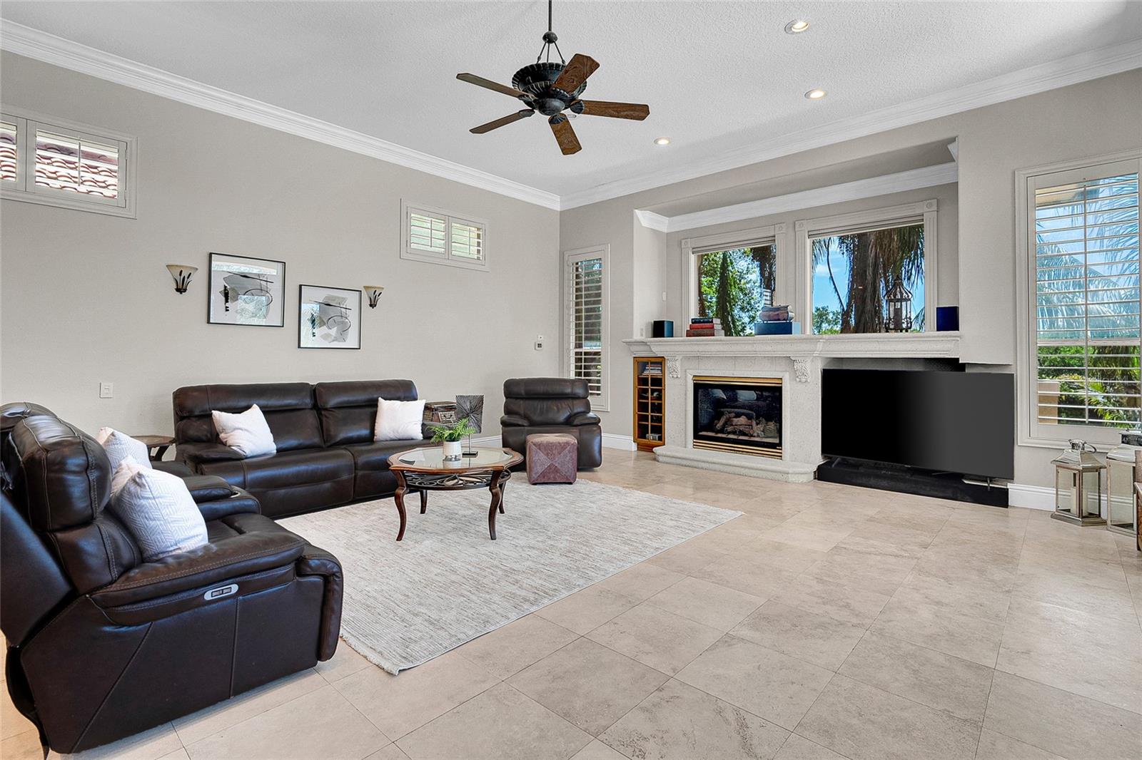 8707 SILVERTHORN RD