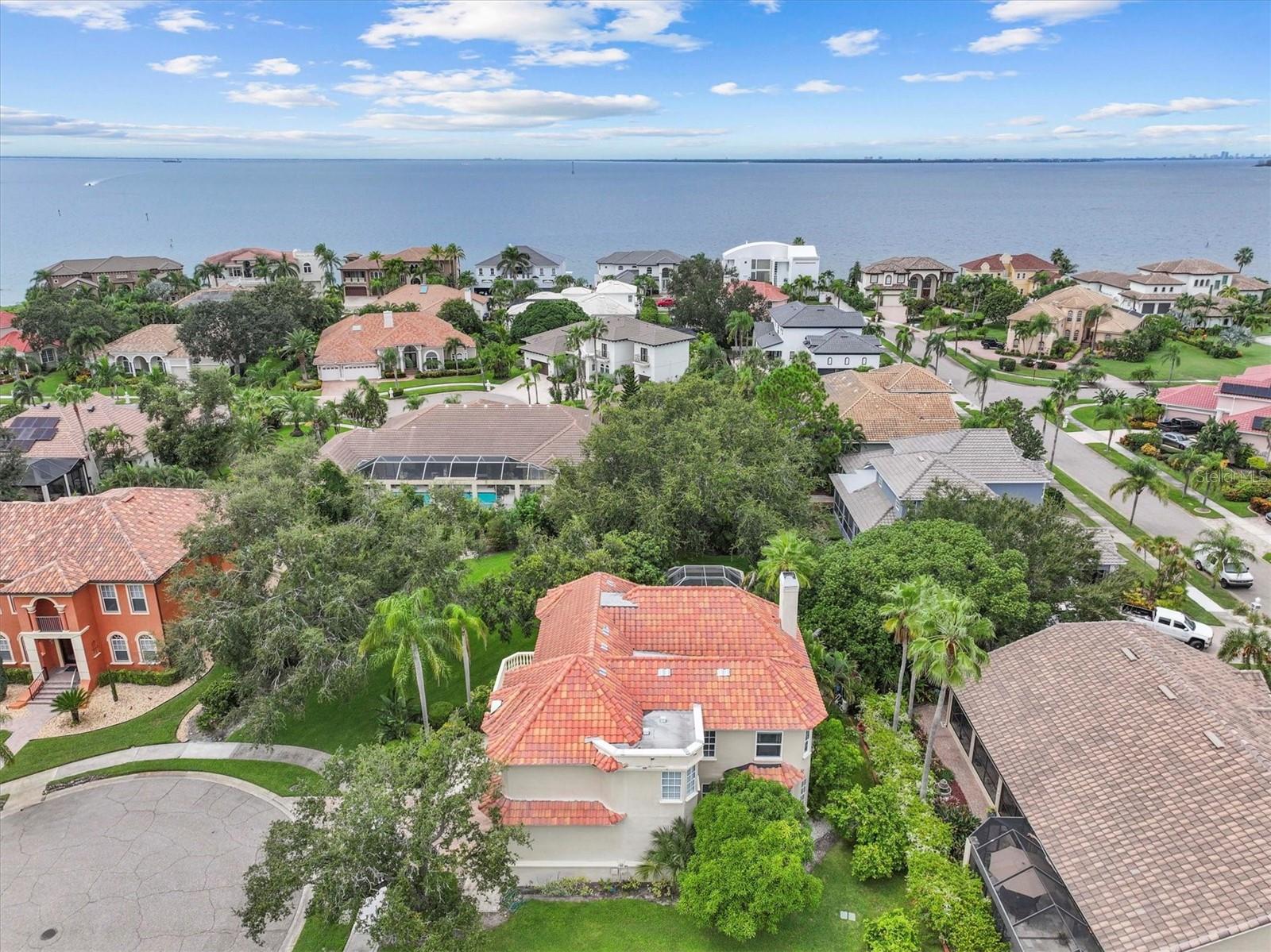 5914 LA ROSA LN